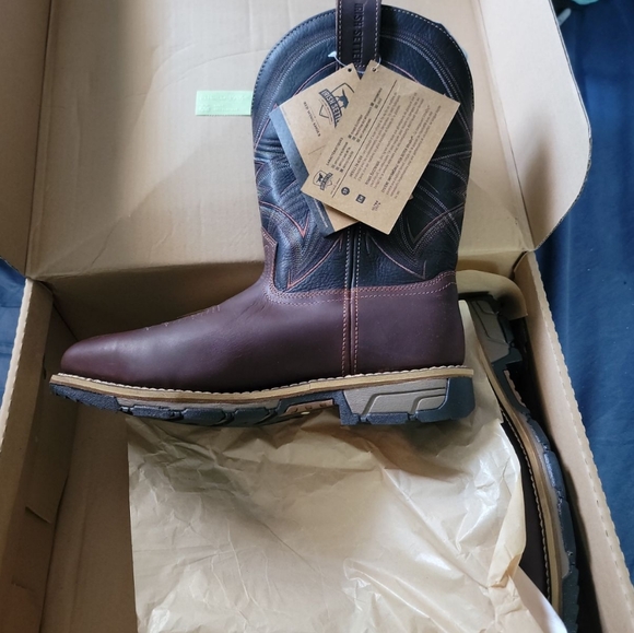 STEEL TOW WORK BOOTS